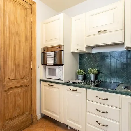 Apartamento Frattina Roma