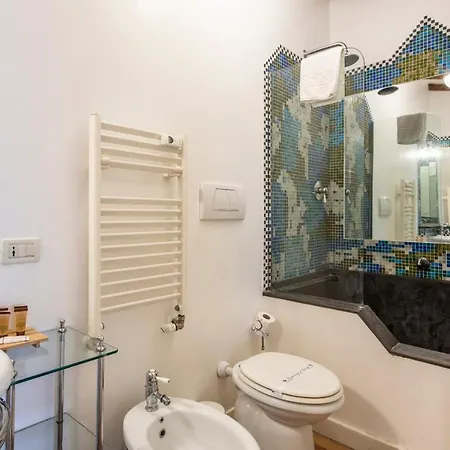 Frattina Apartamento