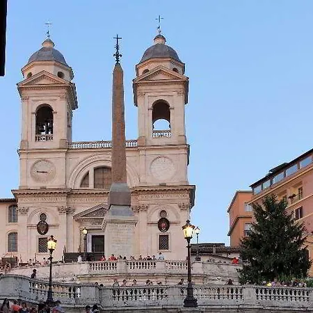 Frattina Apartment *